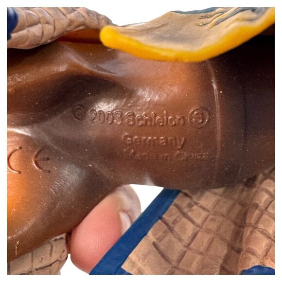 Schleich 2003‎ World of Knights gold blue lion horse badge - Picture 5 of 5